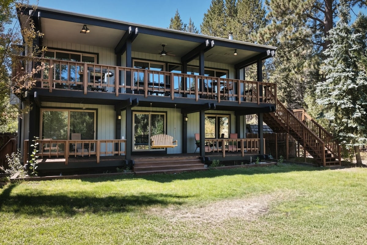 Mountain Gem exterior chalet in South Lake Tahoe